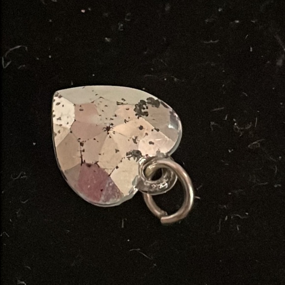 0.5” heart shaped clear crystal charm pendant with jump hoop - Picture 9 of 11